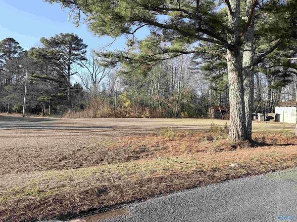 1 Acre of Residential Land for Sale in Boaz, Alabama