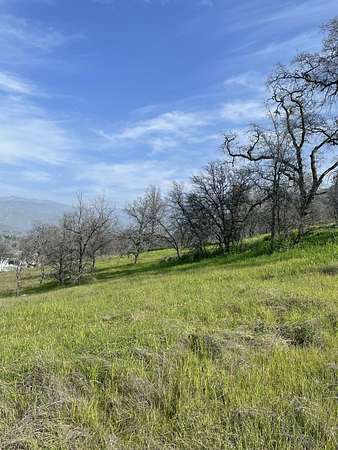 1.24 Acres of Land for Sale in Springville, California