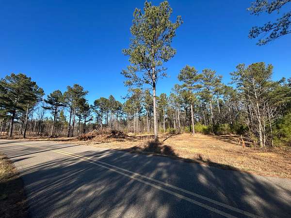2.6 Acres of Residential Land for Sale in Baldwyn, Mississippi