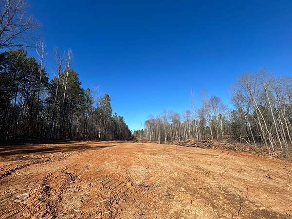 5.27 Acres of Residential Land for Sale in Baldwyn, Mississippi