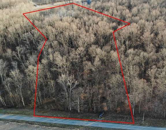 15.2 Acres of Recreational Land for Sale in Versailles, Indiana