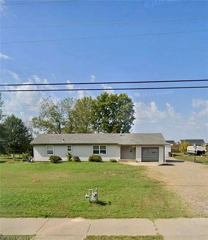 4.54 Acres of Residential Land with Home for Sale in Barling, Arkansas