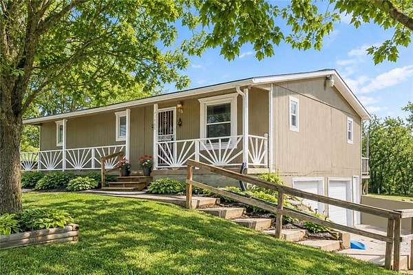 5 Acres of Land with Home for Sale in Garden City, Missouri