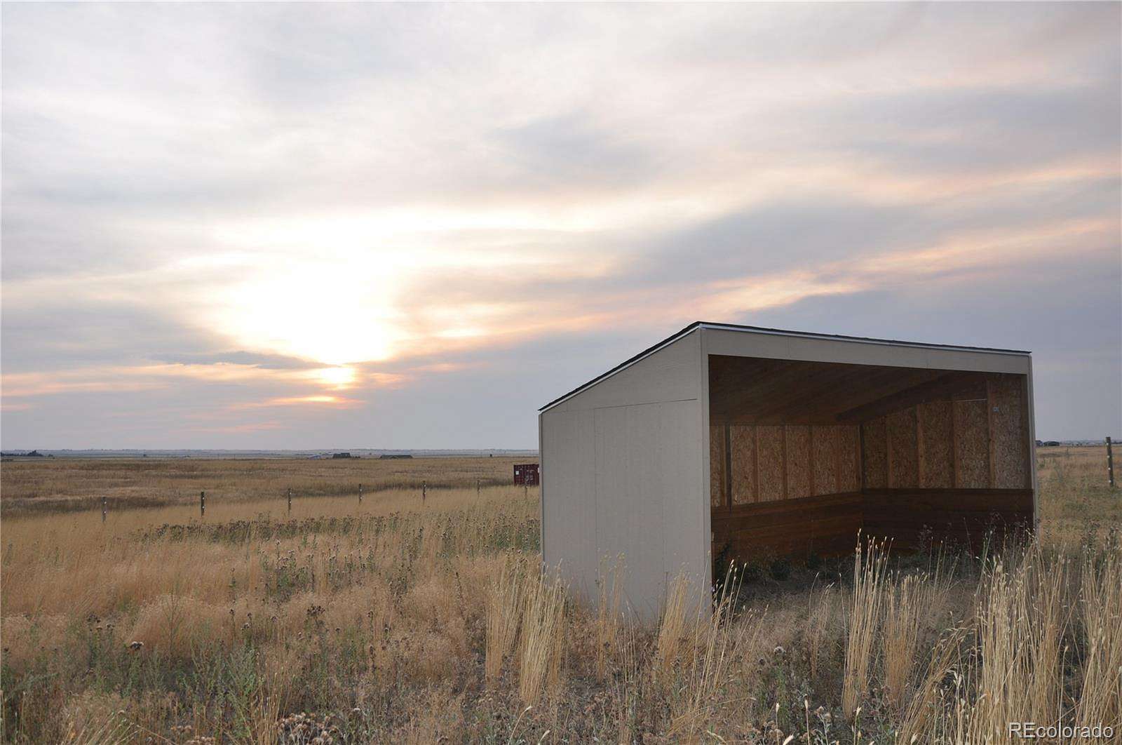 35.5 Acres of Agricultural & Residential Land for Sale in Strasburg, Colorado