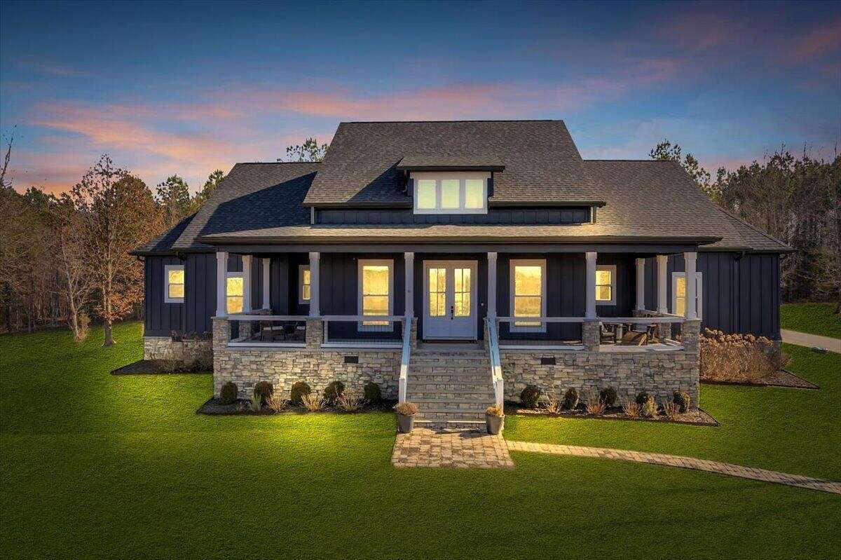 1.52 Acres of Land with Home for Sale in Jasper, Tennessee