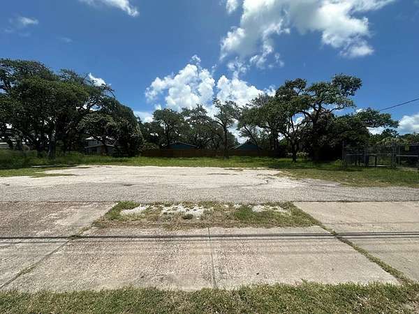 0.23 Acres of Commercial Land for Sale in Rockport, Texas