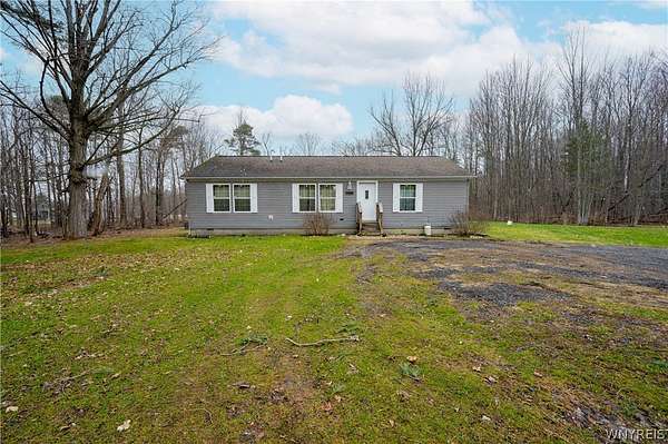 2.5 Acres of Land with Home for Sale in Eden, New York