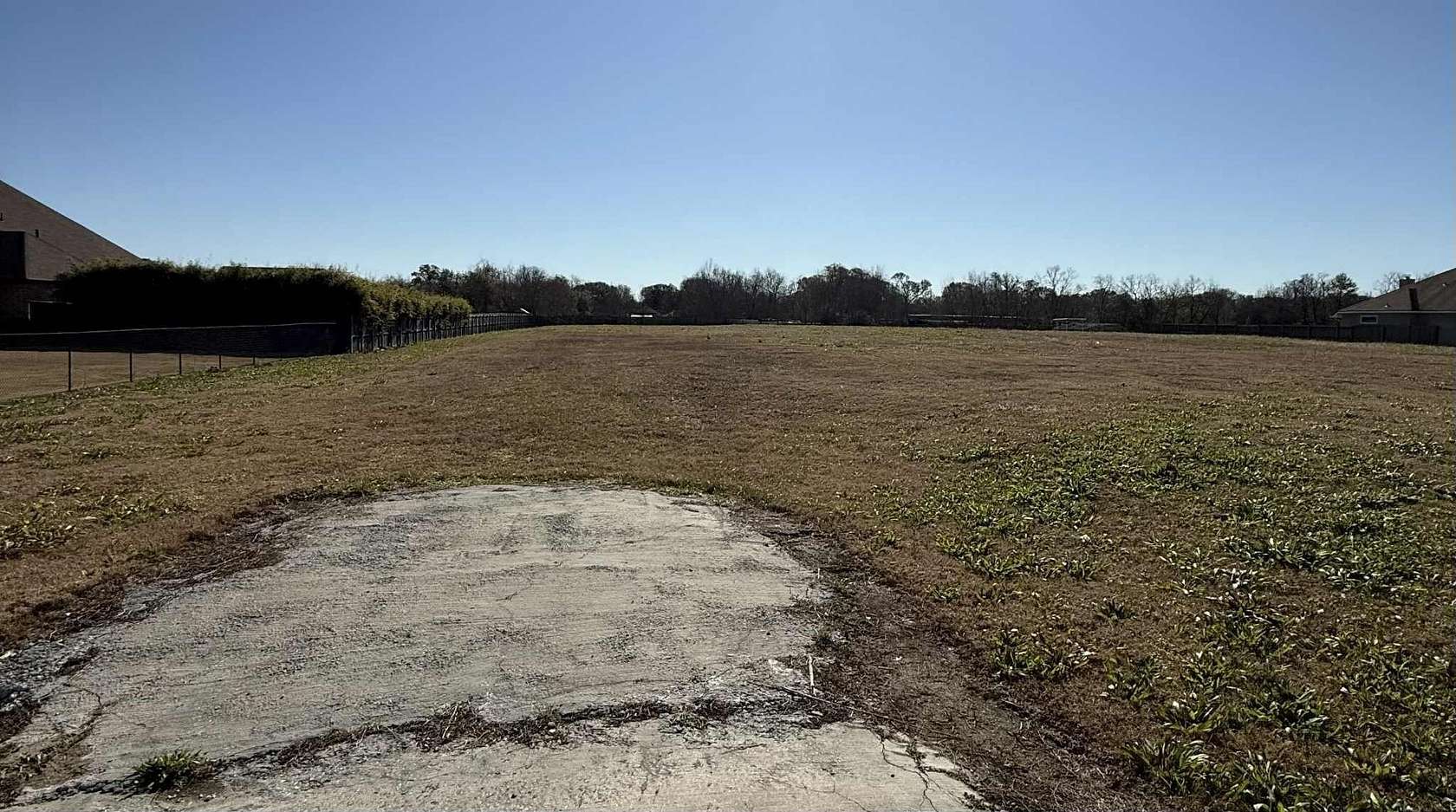 0.96 Acres of Land for Sale in Groves, Texas
