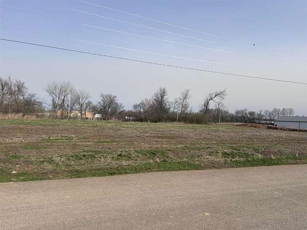 0.75 Acres of Commercial Land for Sale in Bowling Green, Kentucky