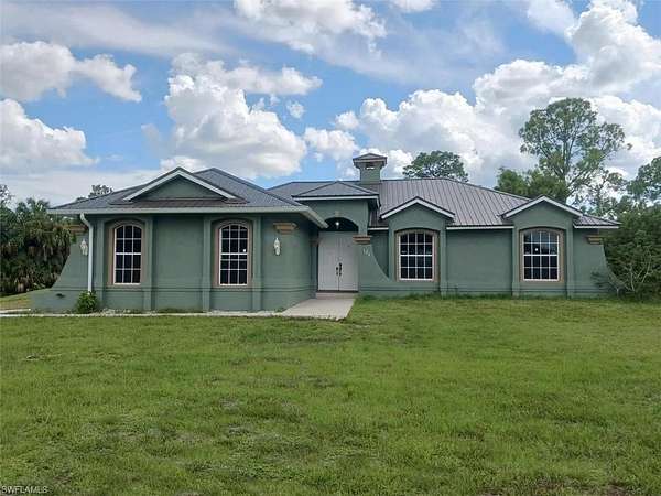 2.5 Acres of Residential Land with Home for Lease in Naples, Florida