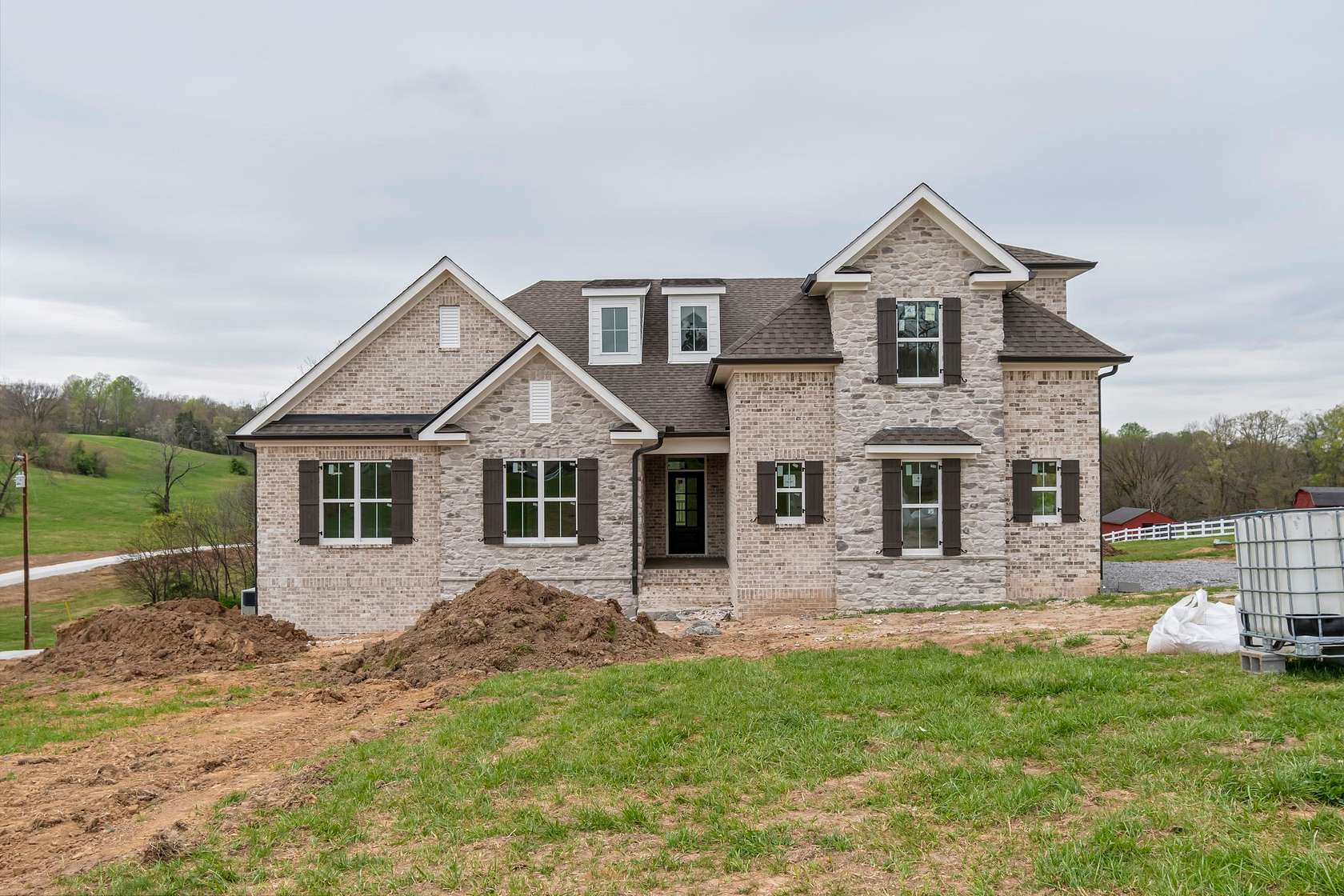 4.15 Acres of Land with Home for Sale in Columbia, Tennessee