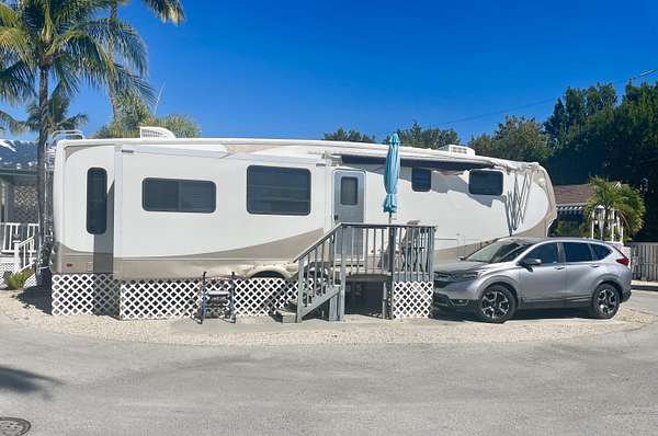 Land for Sale in Windley Key, Florida