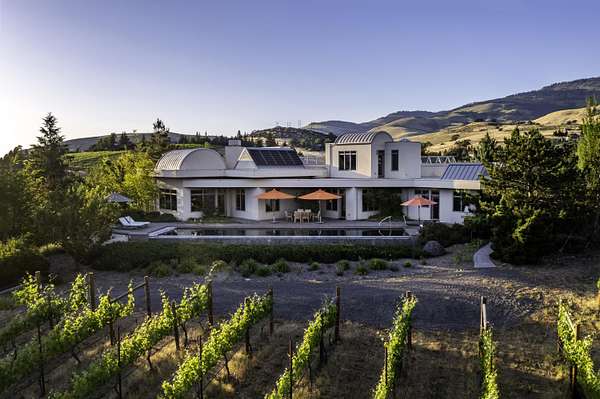 6.78 Acres of Land with Home for Sale in Ashland, Oregon