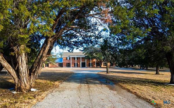 5.18 Acres of Residential Land with Home for Sale in Gatesville, Texas