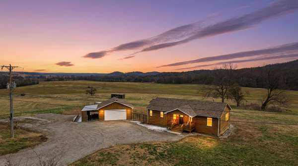 15 Acres of Land with Home for Sale in Pulaski, Tennessee