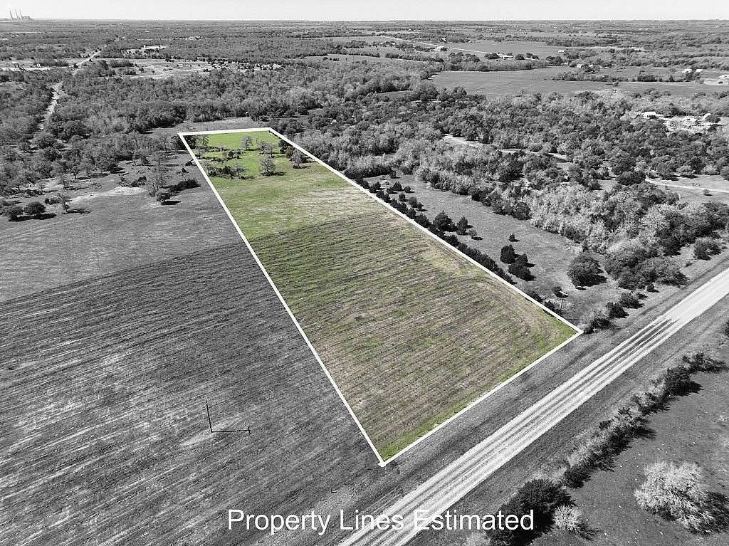 10.2 Acres of Land for Sale in Fayetteville, Texas