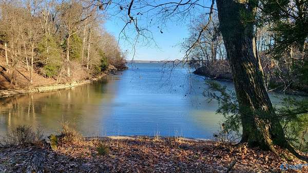 2.7 Acres of Residential Land for Sale in Florence, Alabama