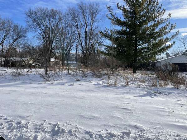 0.31 Acres of Residential Land for Sale in Saginaw, Michigan