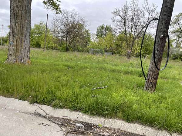 0.31 Acres of Residential Land for Sale in Saginaw, Michigan