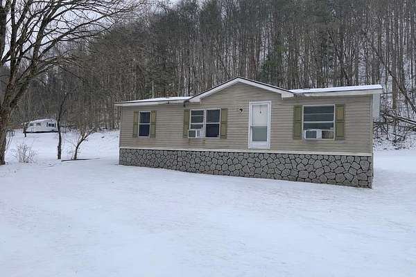 0.69 Acres of Residential Land with Home for Sale in Pikeville, Kentucky