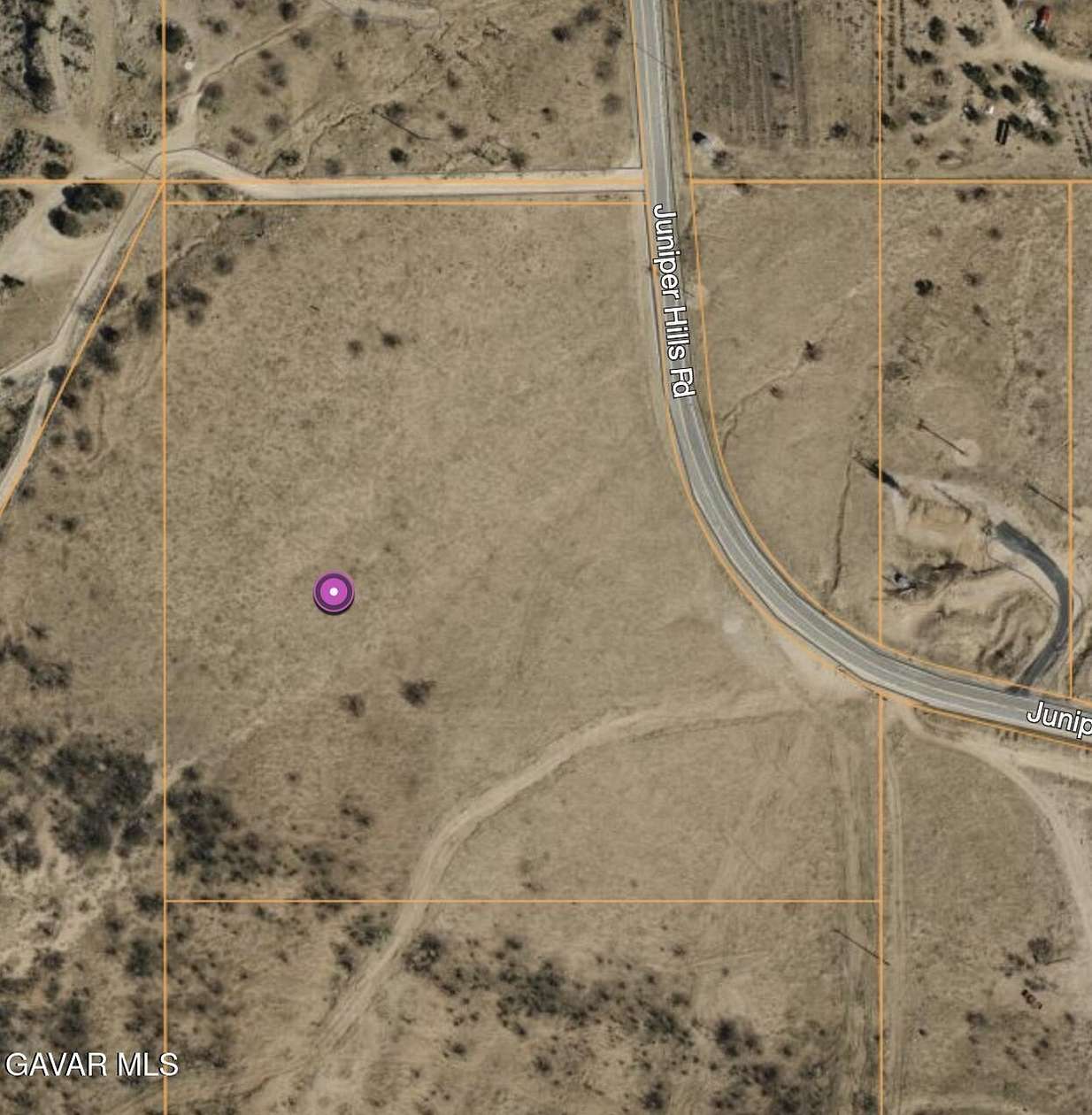 9.33 Acres of Residential Land for Sale in Juniper Hills, California