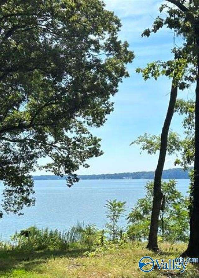 0.65 Acres of Residential Land for Sale in Florence, Alabama