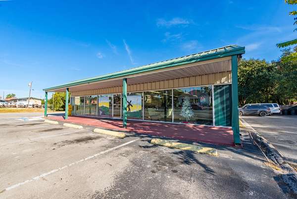 0.8 Acres of Mixed-Use Land for Sale in Live Oak, Florida