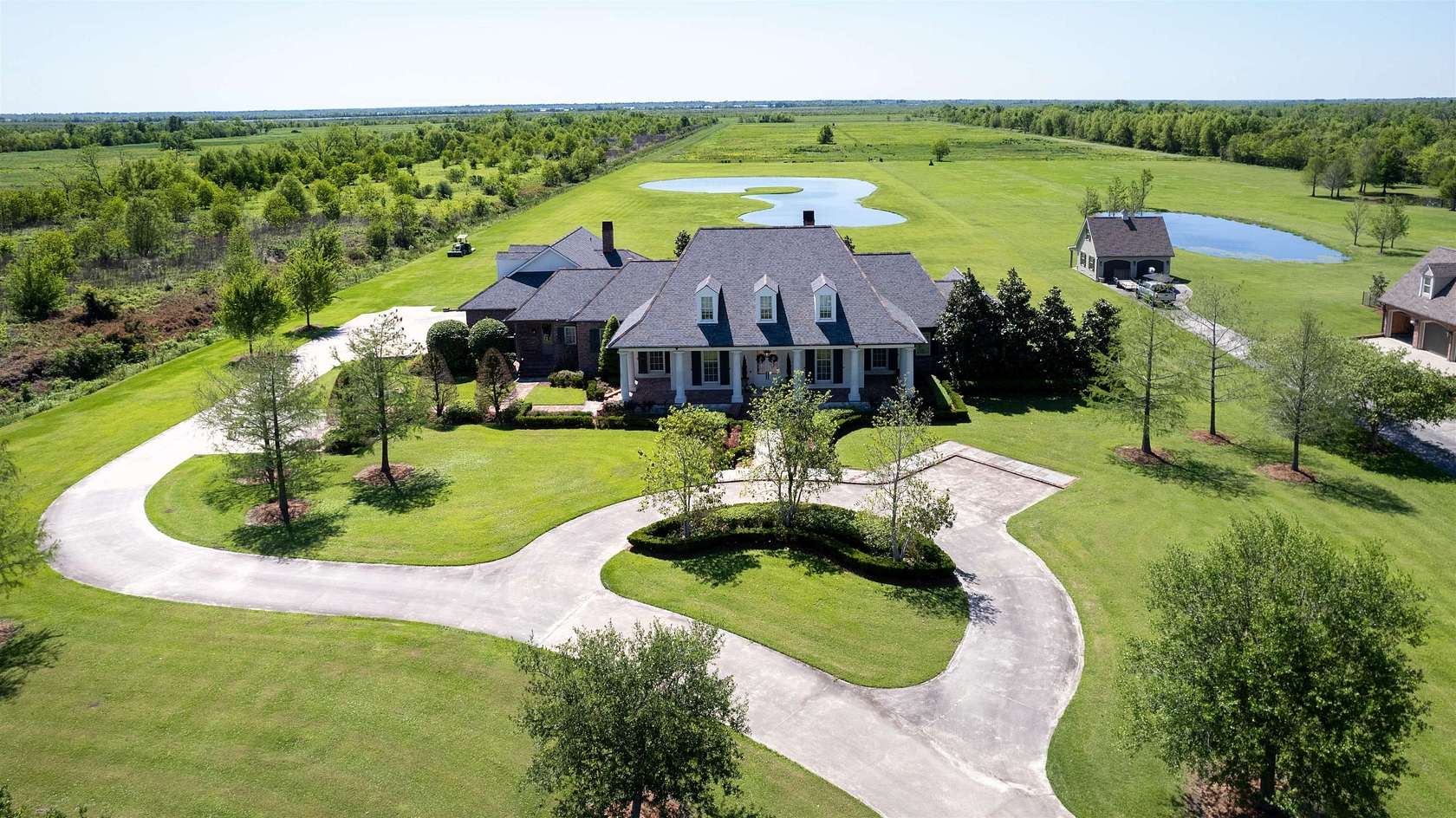 24.8 Acres of Land with Home for Sale in Raceland, Louisiana