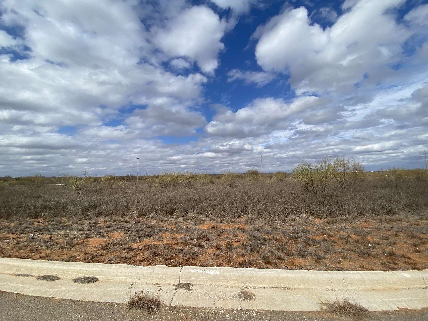 1 Acre of Commercial Land for Sale in Cotulla, Texas