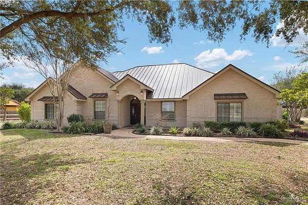 4.87 Acres of Improved Mixed-Use Land for Sale in McAllen, Texas