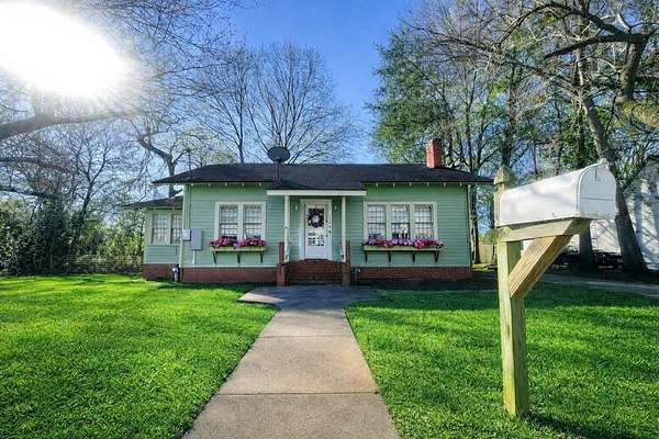 0.26 Acres of Residential Land with Home for Sale in Nacogdoches, Texas