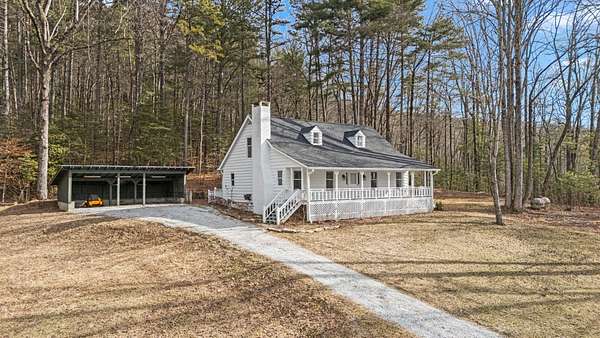 14 Acres of Land with Home for Sale in Highlands, North Carolina