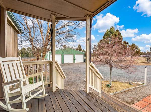 5 Acres of Land with Home for Sale in Terrebonne, Oregon