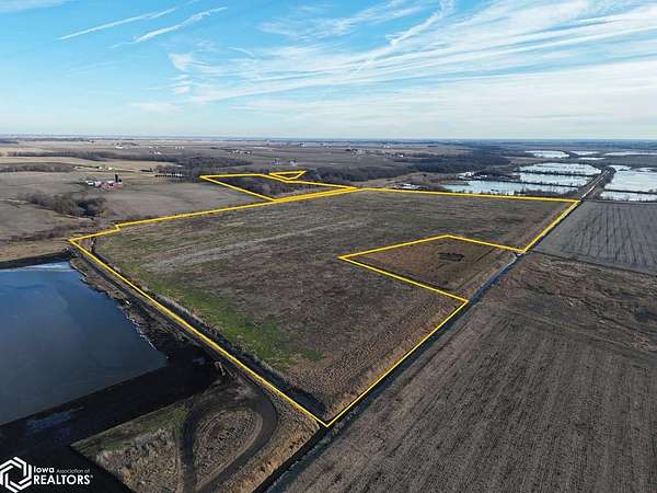 111 Acres of Land for Auction in Morrison, Illinois