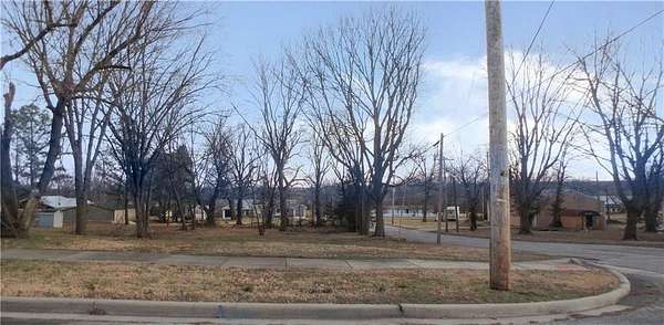 0.16 Acres of Residential Land for Sale in Osawatomie, Kansas