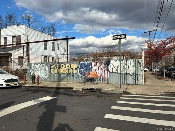 0.05 Acres of Residential Land for Sale in Brooklyn, New York