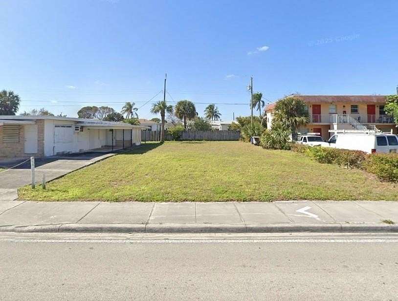 0.1 Acres of Mixed-Use Land for Sale in Lake Worth, Florida