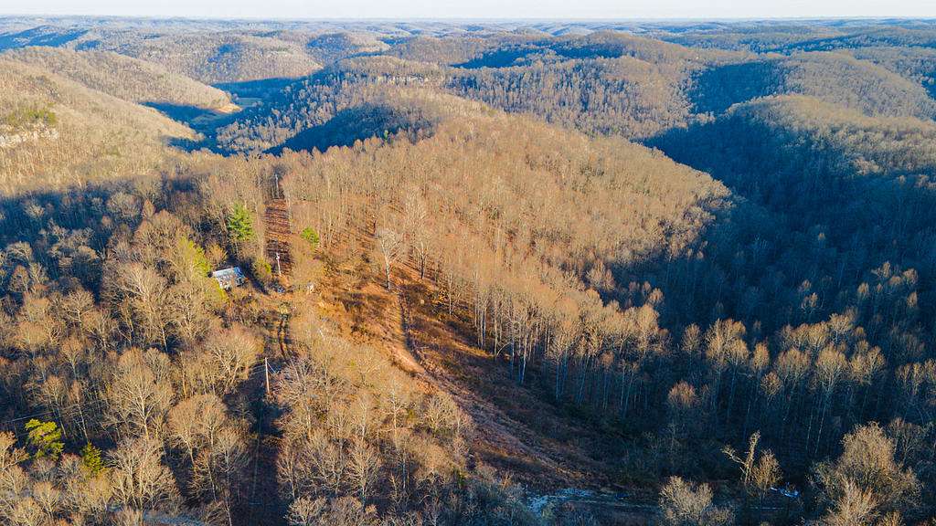 90 Acres of Recreational Land for Sale in Irvine, Kentucky