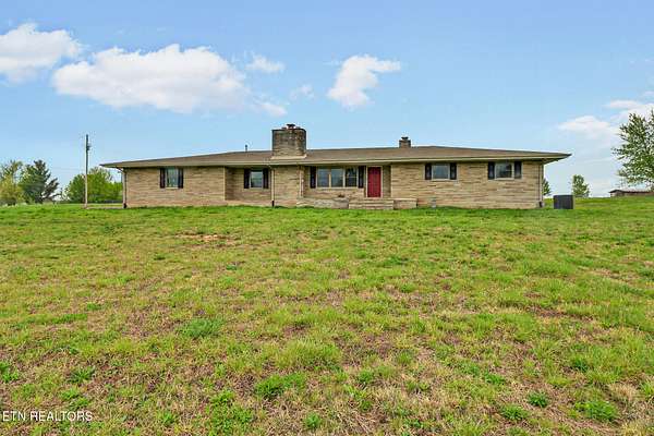 4.55 Acres of Residential Land with Home for Sale in Jamestown, Tennessee