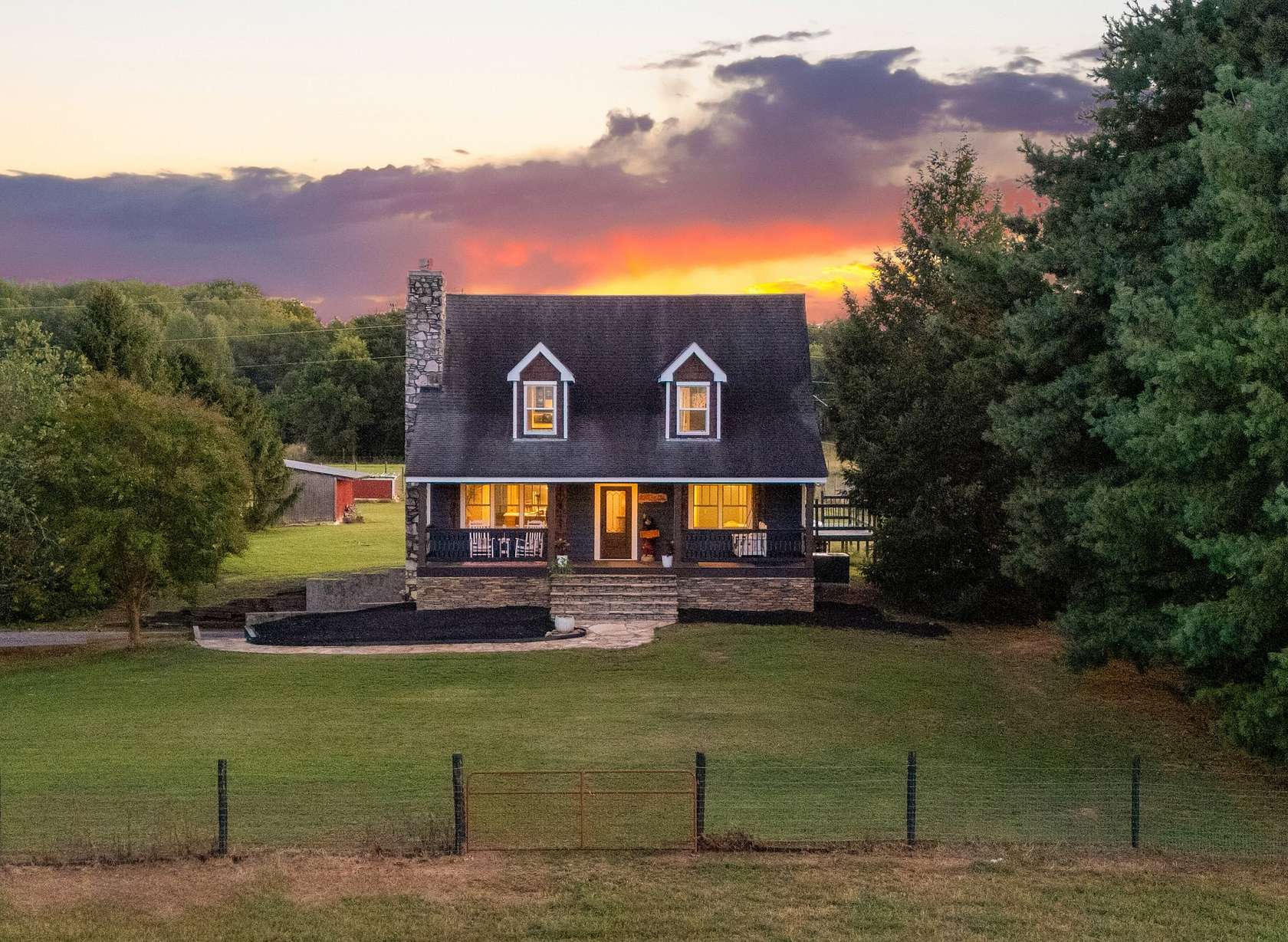 23.2 Acres of Land with Home for Sale in Springfield, Tennessee