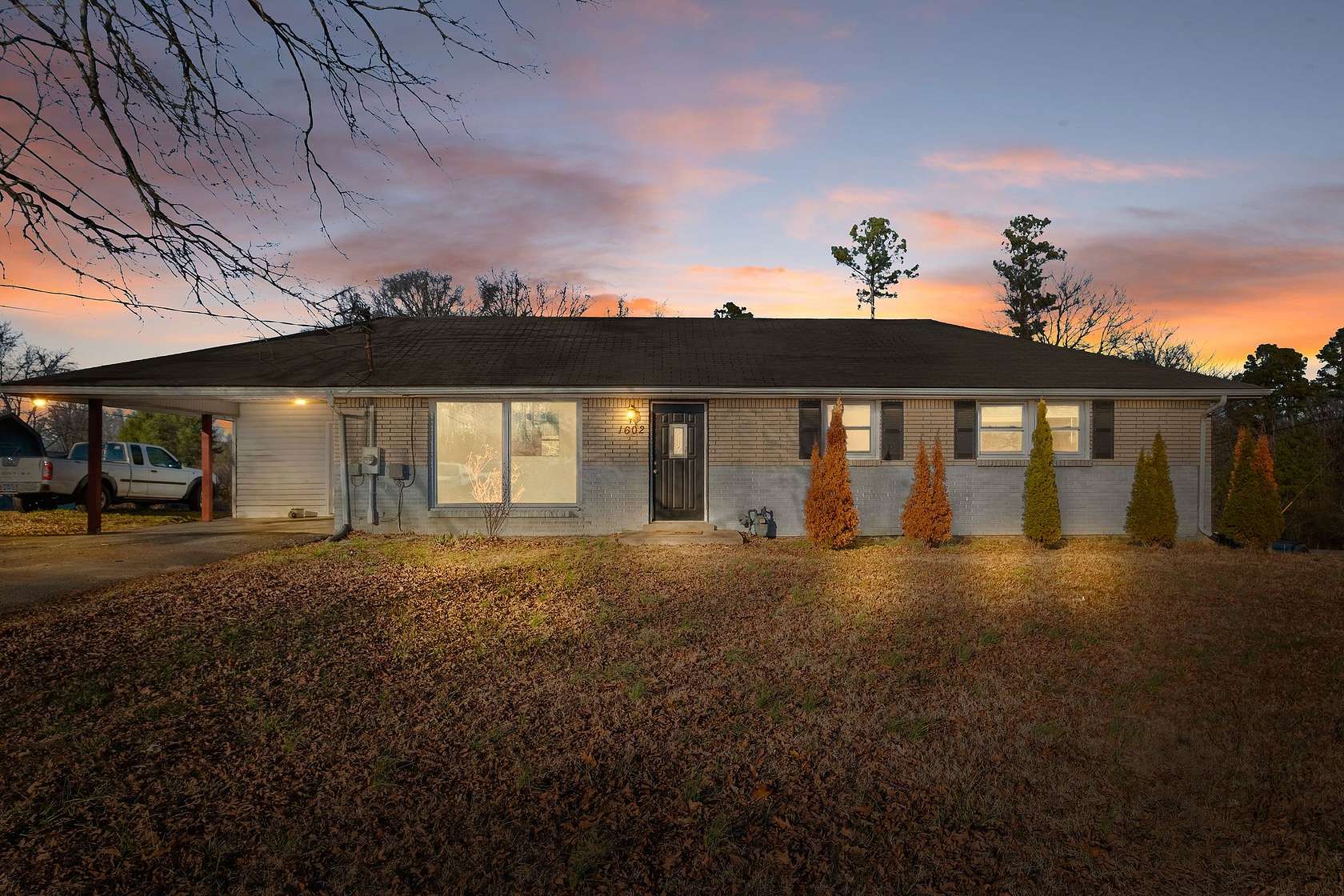 14.3 Acres of Land with Home for Sale in Ashland City, Tennessee