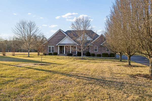 3.42 Acres of Residential Land with Home for Sale in Columbia, Tennessee