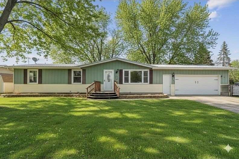 3.56 Acres of Land with Home for Sale in Montezuma, Iowa