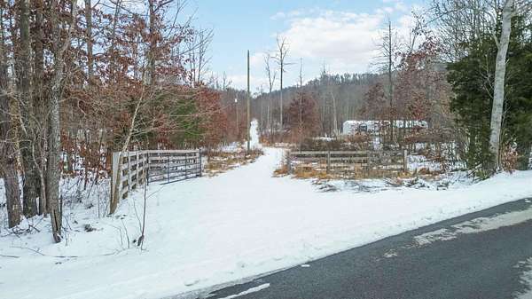 17.5 Acres of Recreational Land for Sale in Crab Orchard, Kentucky