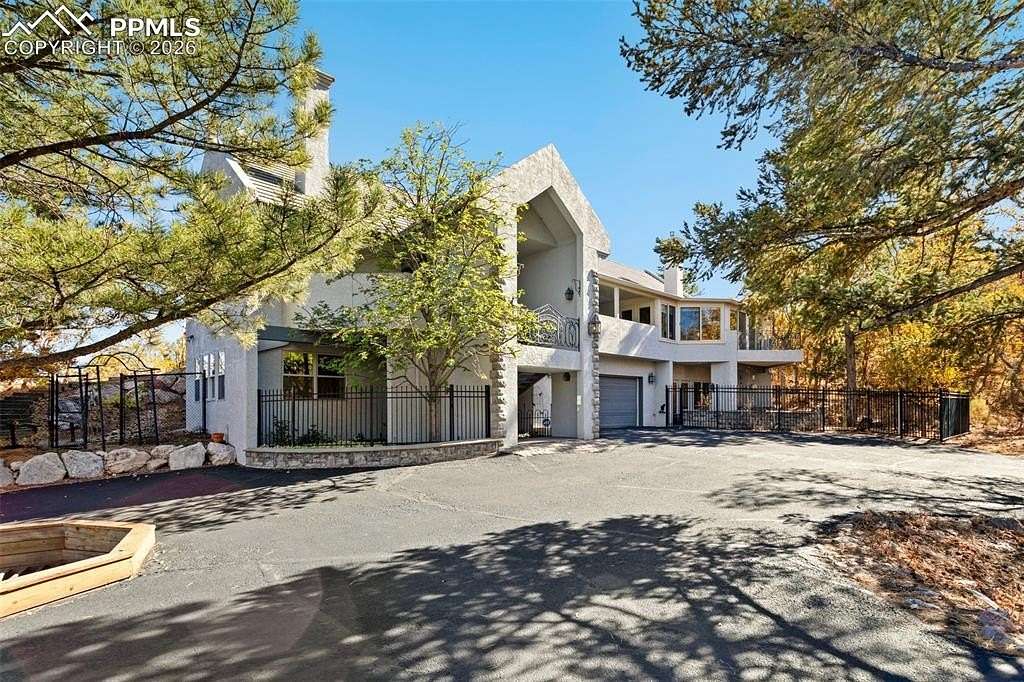 1.53 Acres of Residential Land with Home for Sale in Colorado Springs, Colorado