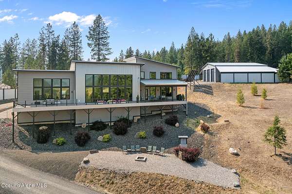 6 Acres of Residential Land with Home for Sale in Coeur d'Alene, Idaho