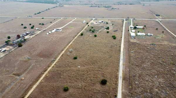 25 Acres of Mixed-Use Land for Sale in Creedmoor, Texas