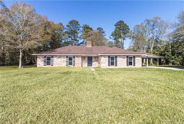 1.52 Acres of Land with Home for Sale in Hammond, Louisiana