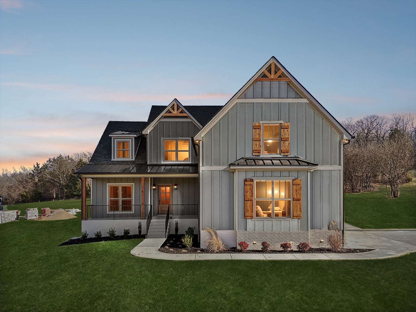 5 Acres of Residential Land with Home for Sale in Lebanon, Tennessee