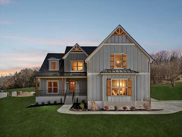 5 Acres of Residential Land with Home for Sale in Lebanon, Tennessee